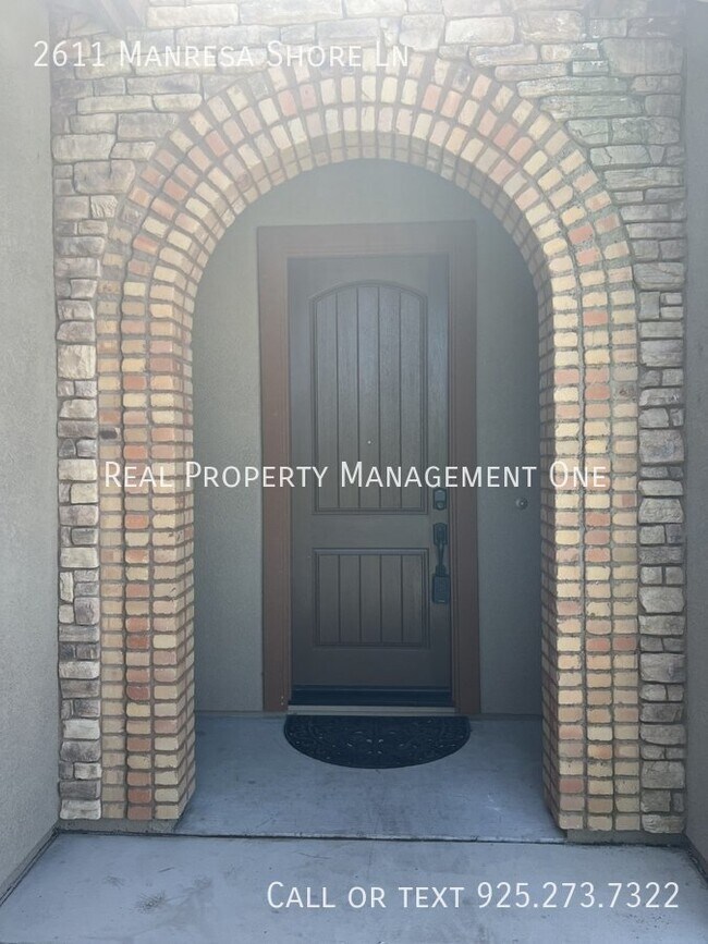 Building Photo - 2611 Manresa Shore Ln