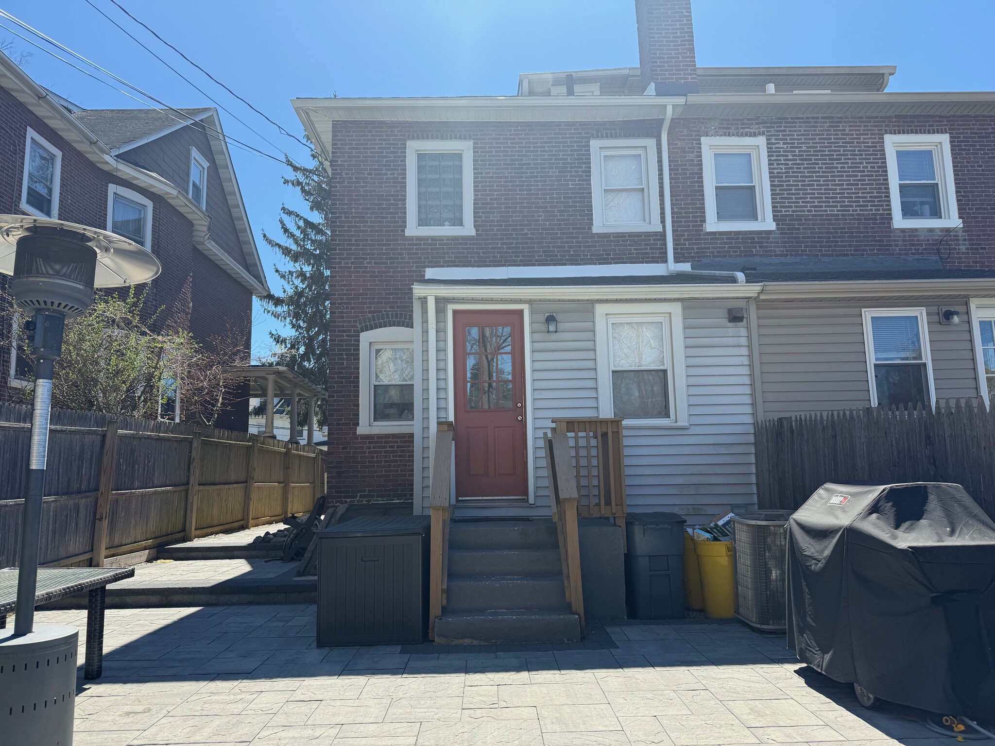 Building Photo - 130 Simpson Rd