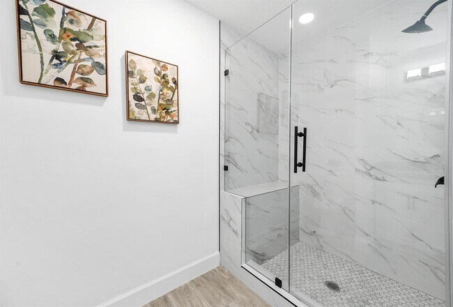 Building Photo - 5130 Riverwood Dr