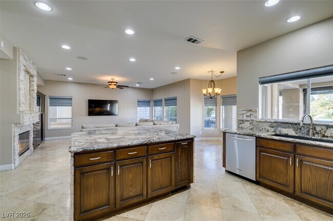 Building Photo - 54 Grossinger Ct