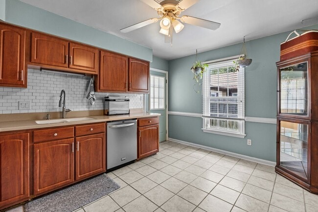 Building Photo - Now Available for Rent in Virginia Beach!