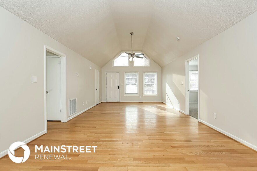 Building Photo - 4 Terry Dr