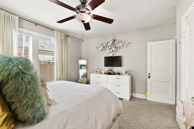 Building Photo - 5807 Vickery Blvd