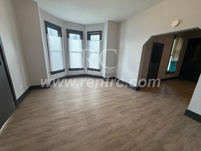 Building Photo - 612 Wayne-