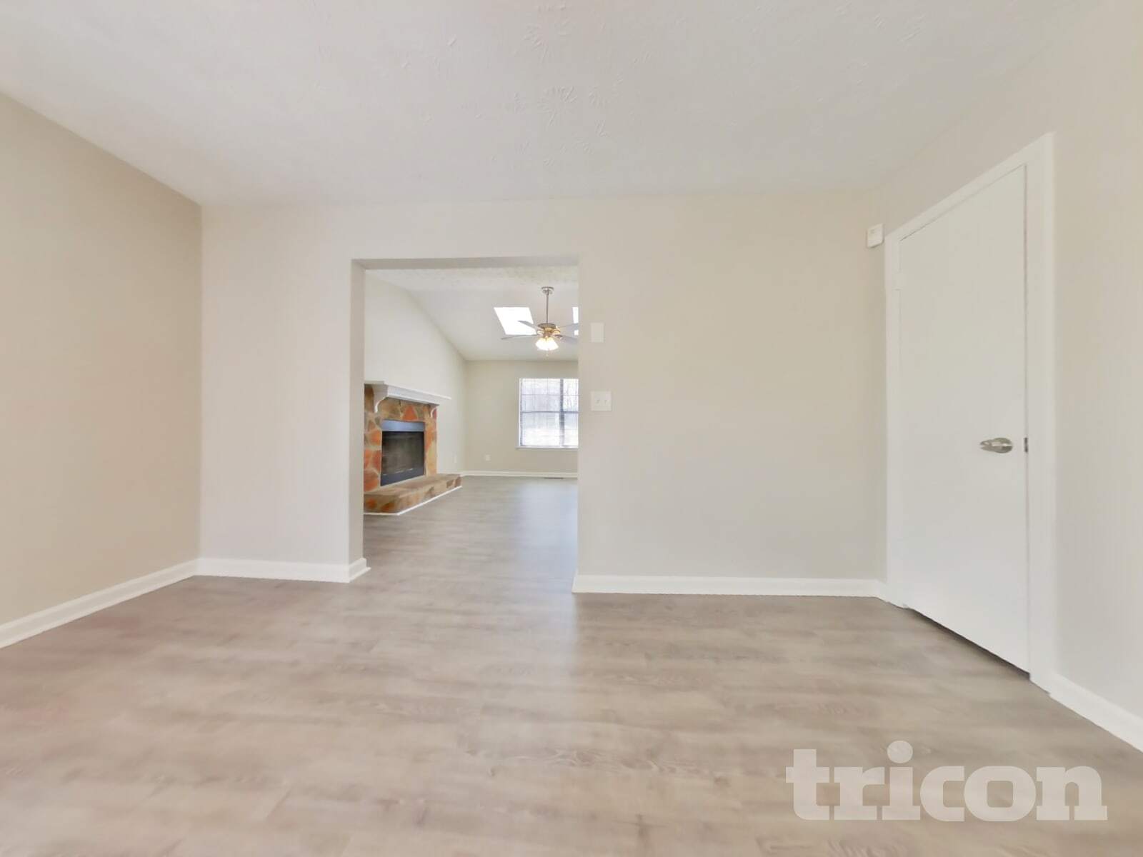 Building Photo - 1515 Olde Oak Dr