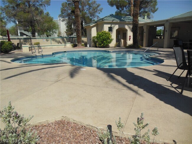 Building Photo - 5155 W Tropicana Ave