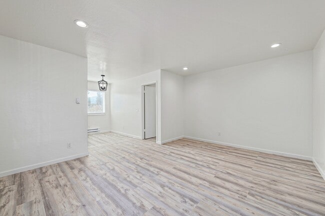 Building Photo - 1507 Brookvale Dr