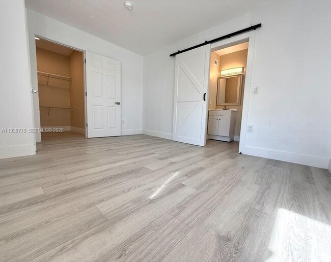 Building Photo - 716 NE 7th St