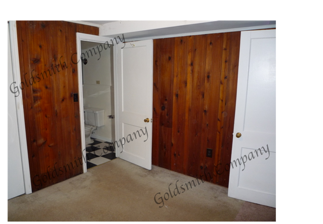 Building Photo - 126 B Cleveirvine Avenue