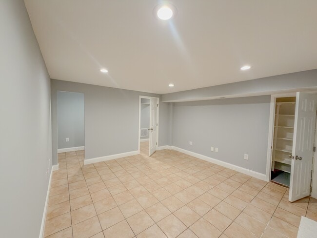 Building Photo - 9226 Limestone Pl