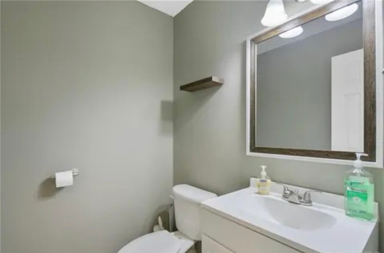 Building Photo - 6010 Pink Dr