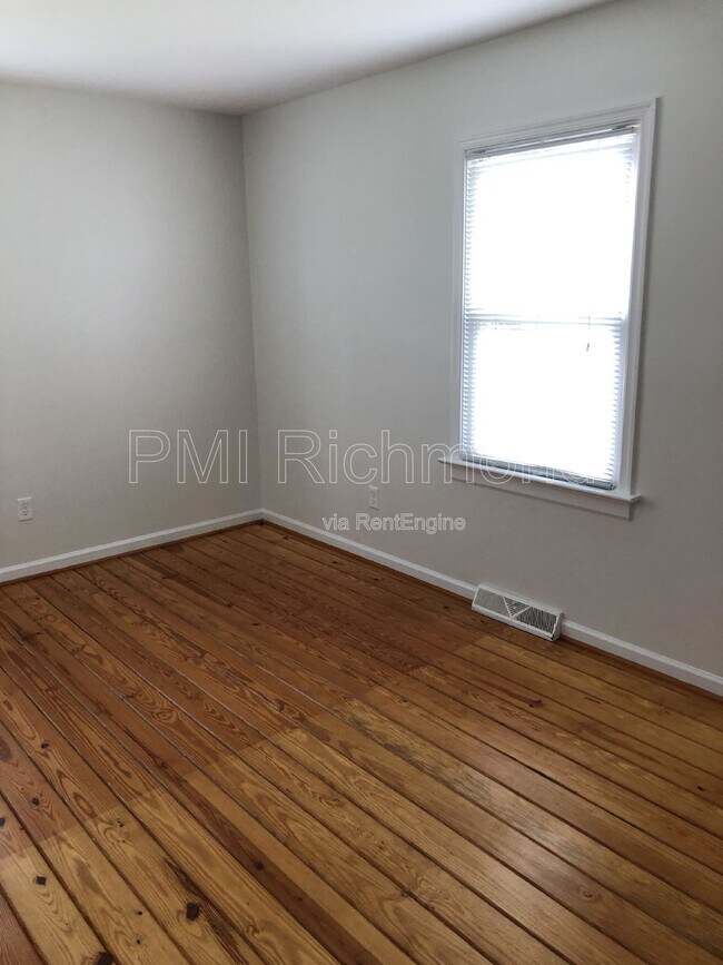 Building Photo - 11407 Creery Rd