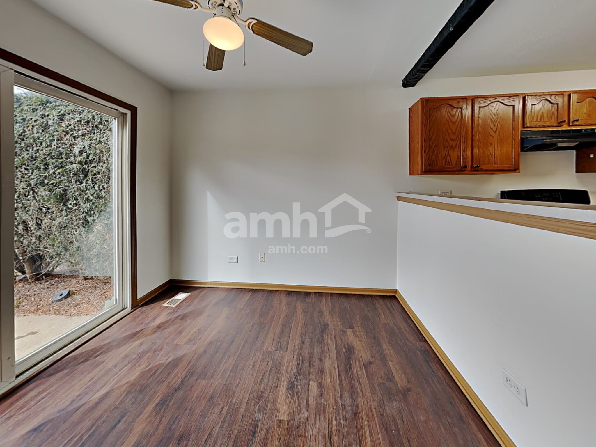 Building Photo - 544 Springwood Dr