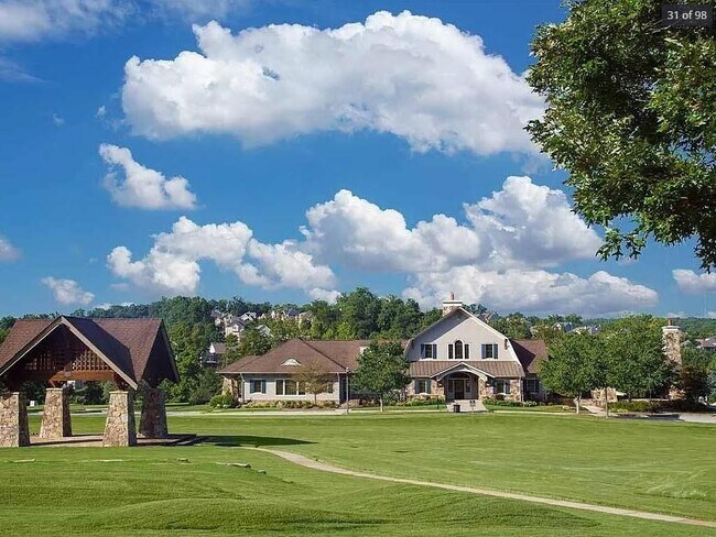 Building Photo - 6832 Lake Overlook Ln