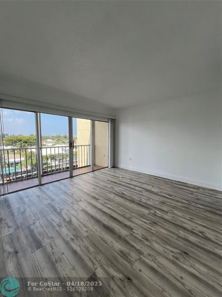 Building Photo - 2797 NE 51st St