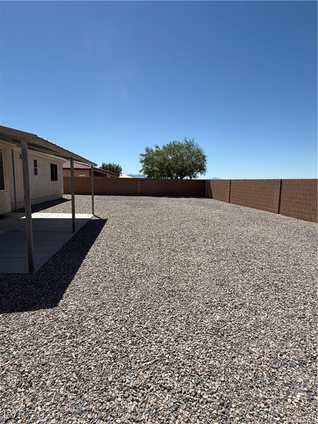 Building Photo - 5776 Badlands Ln
