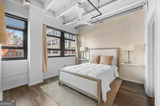 Building Photo - 878 Peachtree St NE