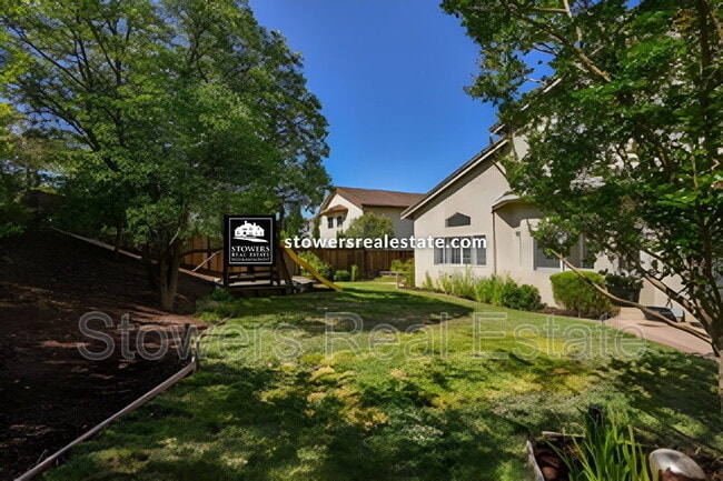 Building Photo - 441 Coventry Pl