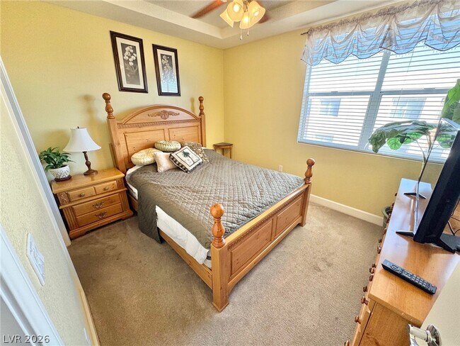 Building Photo - 55 E Agate Ave