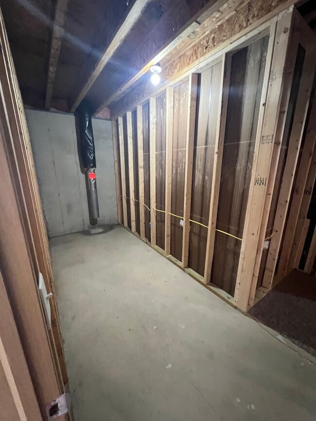 Building Photo - 4427 136th Ave