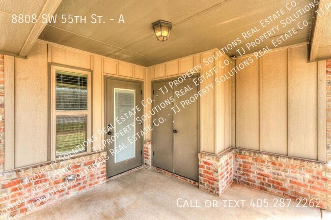 Building Photo - Two bedroom cottage in OKC!