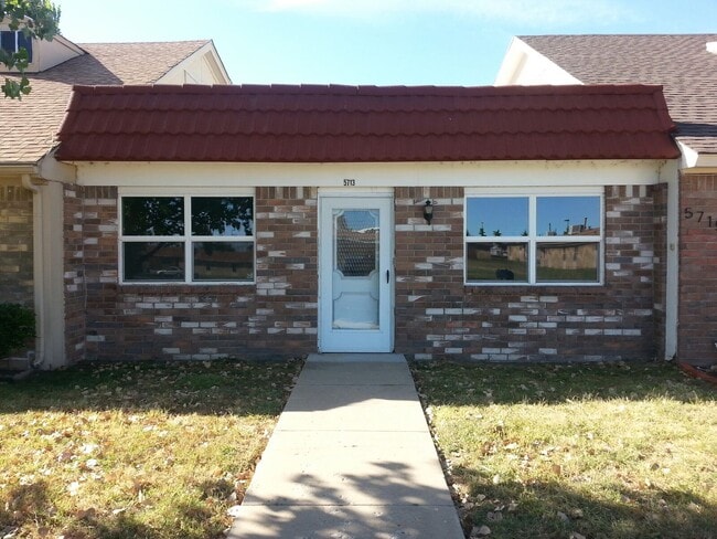 Building Photo - 5713 Wabash St