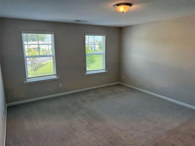 Building Photo - 312 Grey Falcon Ave