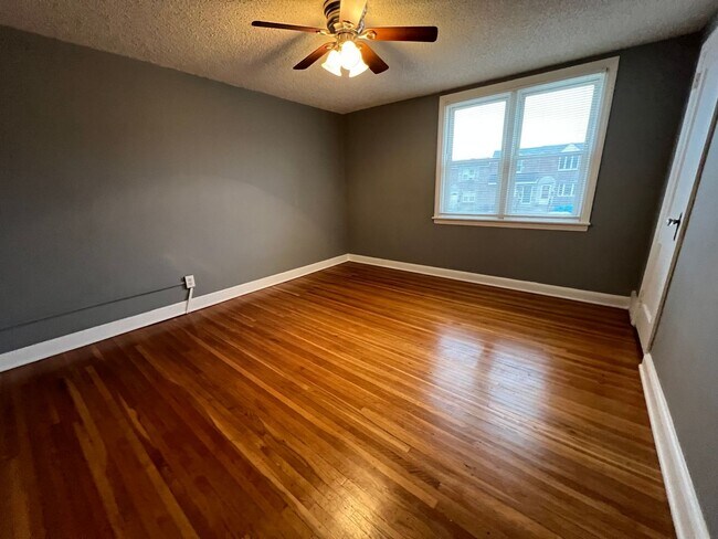 Building Photo - Beautiful 3-bed Single Family Home - Move-in Ready! (Clifton Heights)