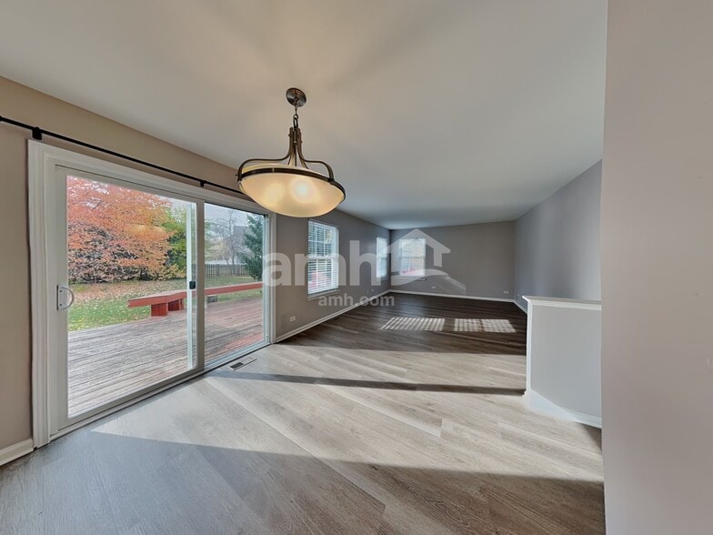 Building Photo - 1613 Gleneagle Ct