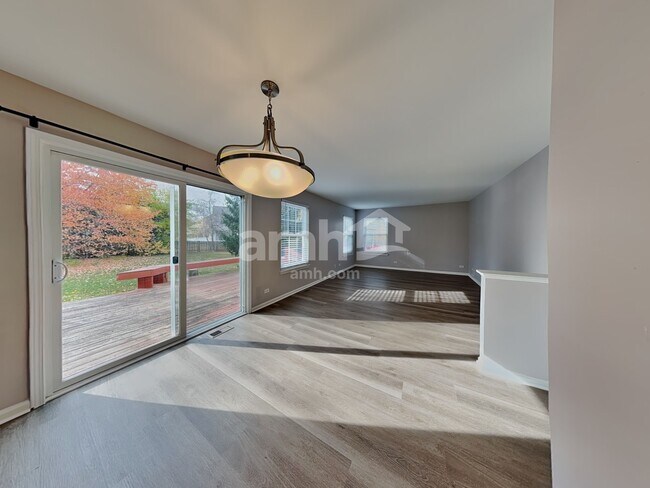 Building Photo - 1613 Gleneagle Ct