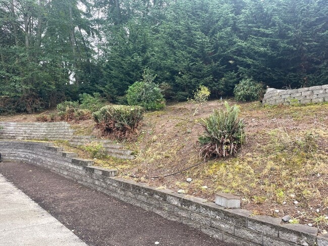 Building Photo - Beautiful Penn Cove View Home and Dog Frie...