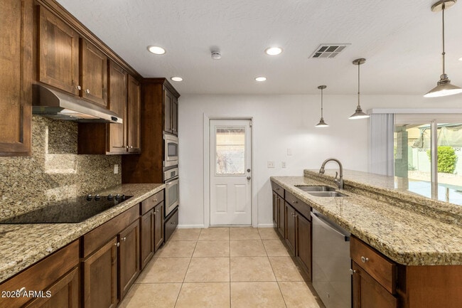 Building Photo - 6742 N 19th St