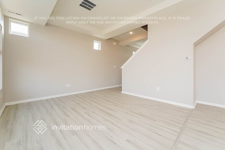 Building Photo - 26177 E Byers Pl