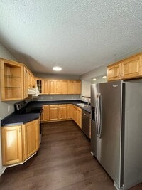 Building Photo - 2934 Badger Dr