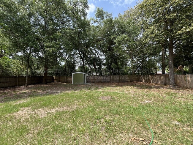Building Photo - 224 Lakewood Dr