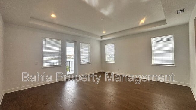 Building Photo - 9233 Santorini Dr