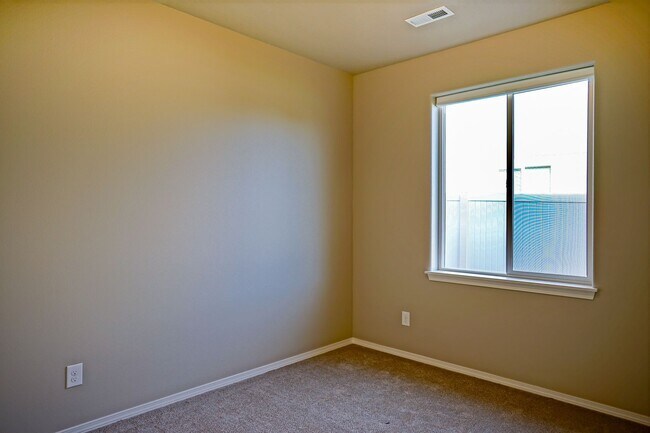 Building Photo - Brand New Home in Hayden North