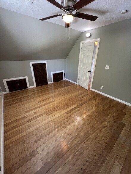 Building Photo - 2762 Liberty Ave