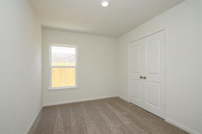 Building Photo - 20742 Nala Bear Dr