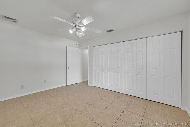 Building Photo - 2302 Sunrise Blvd
