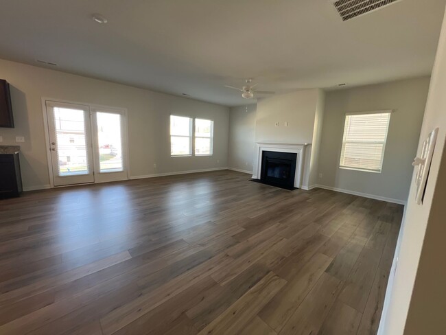 Building Photo - Brand New 4 Bedroom 2.5 Bath Home in Kerne...