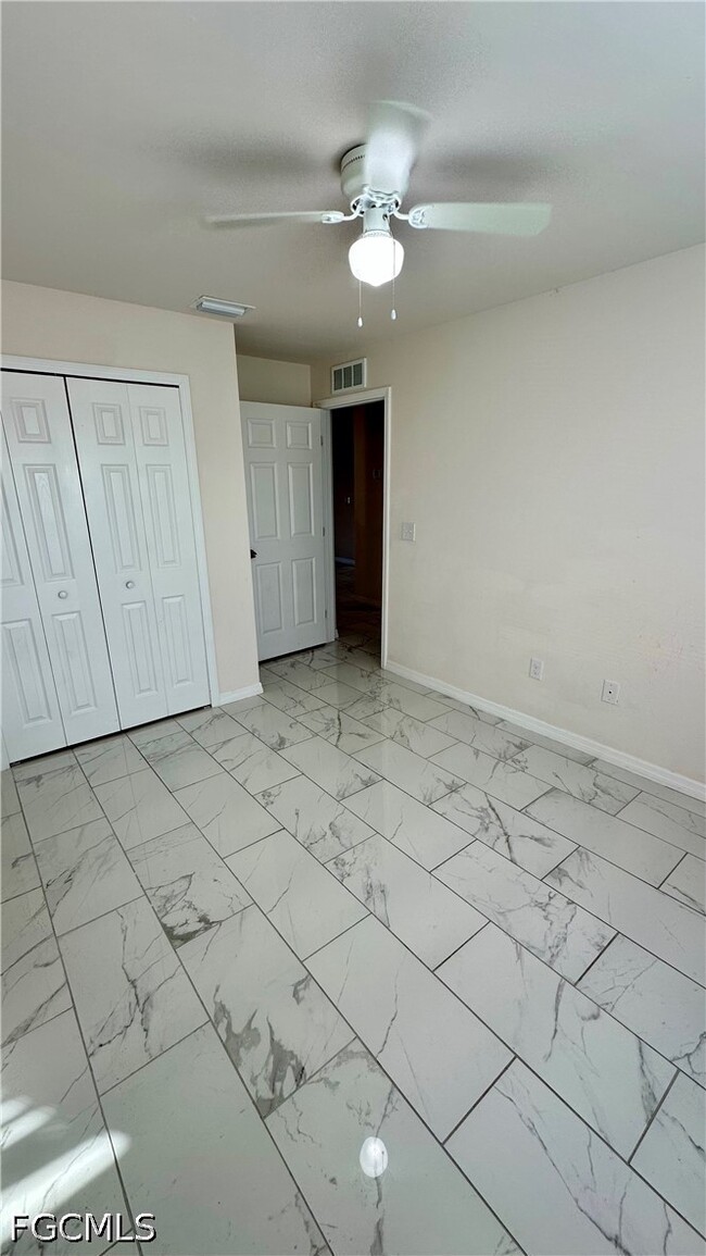Building Photo - 3305 SW 15th Pl