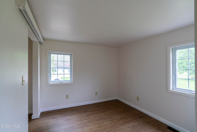 Building Photo - 535 NY-67