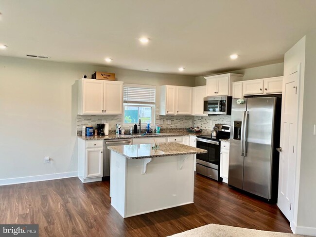 Building Photo - 506 Mifflin Wy