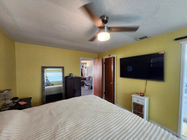 Building Photo - 2521 Tomoka Ave