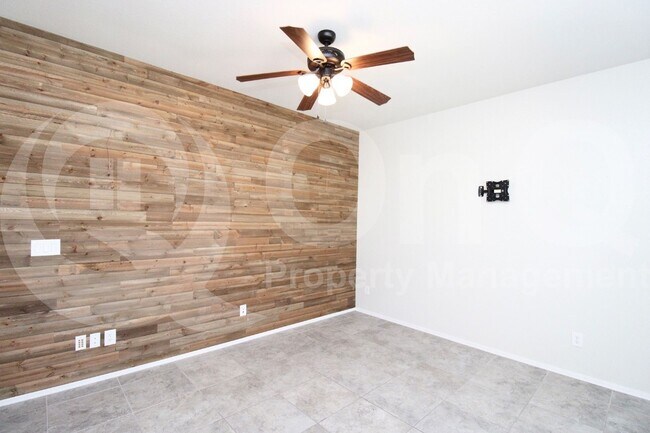 Building Photo - 5629 W Montebello Way