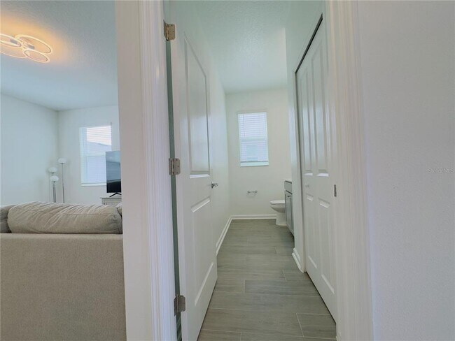 Building Photo - 6104 Park Promenade Way
