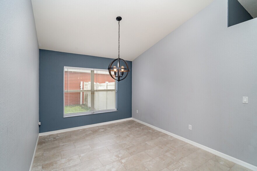 Building Photo - 10833 Standing Stone Dr