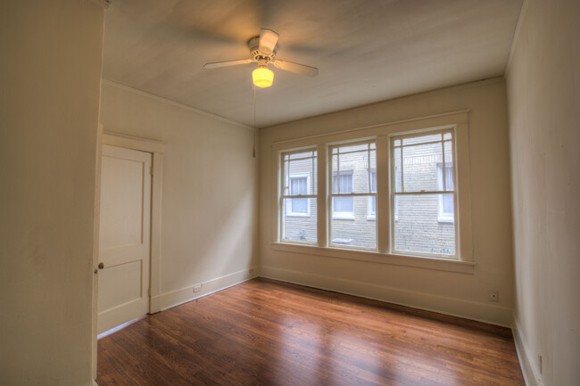 Building Photo - 224/226 Willett