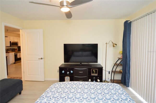 Building Photo - 10263 Gandy Blvd N